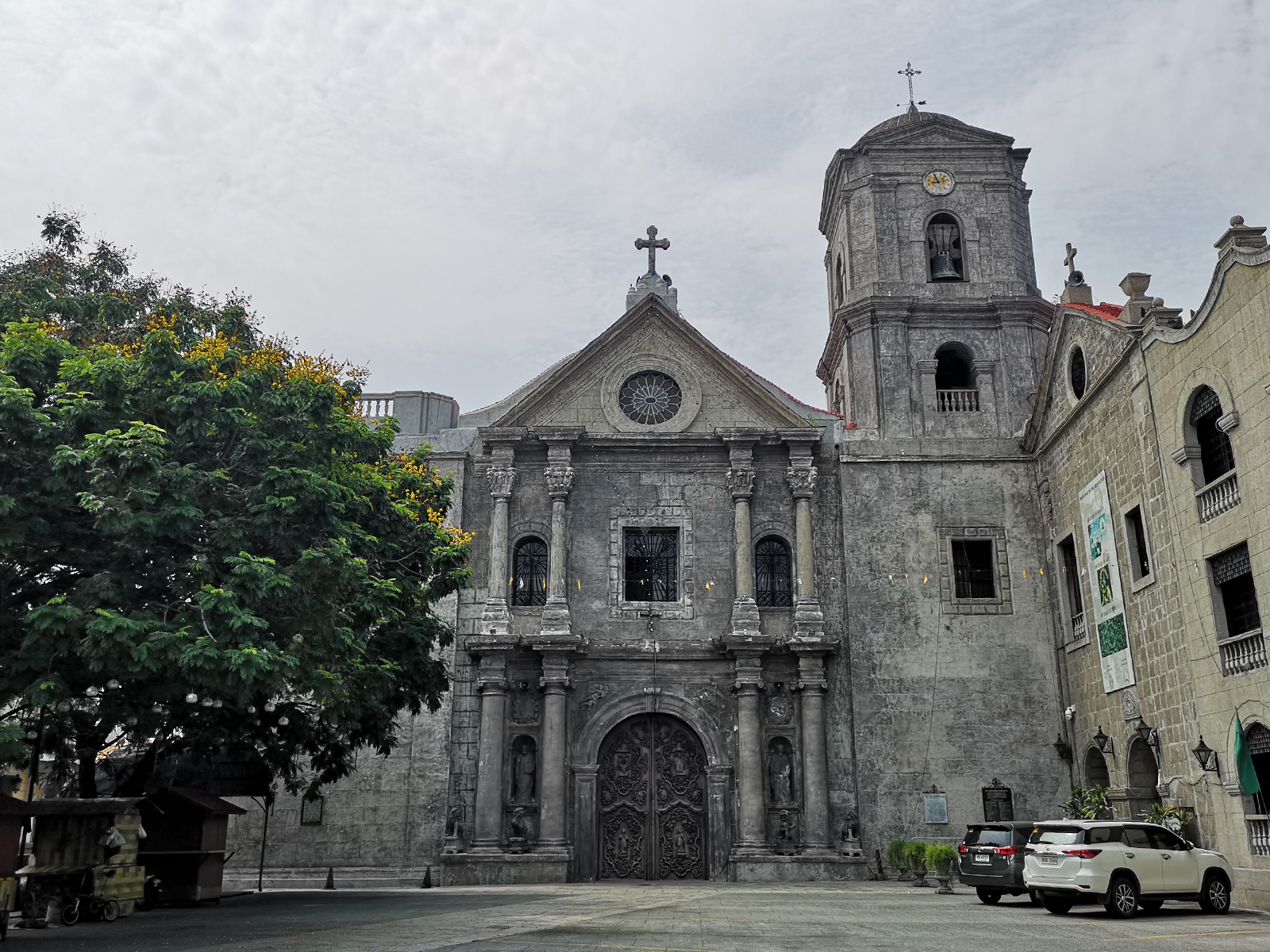 Explore Intramuros (Featuring the Manila Girls) – WanderManila